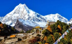 manaslu circuit trek
